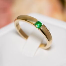 Gyűrű, Arany, Smaragd kővel, 0,1ct, 54-es